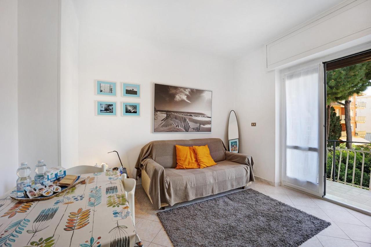 Casa Serena 12 Bordighera Esterno foto