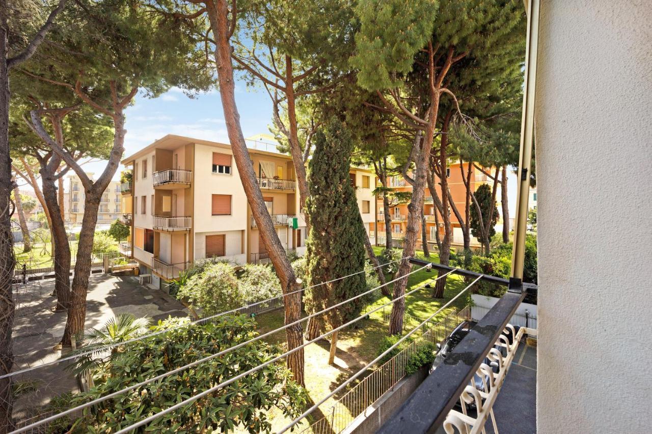 Casa Serena 12 Bordighera Esterno foto